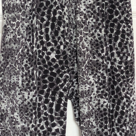 Shosho Women's Black, Gray & White Animal Print Patterned Leggings - Picture 2 of 7